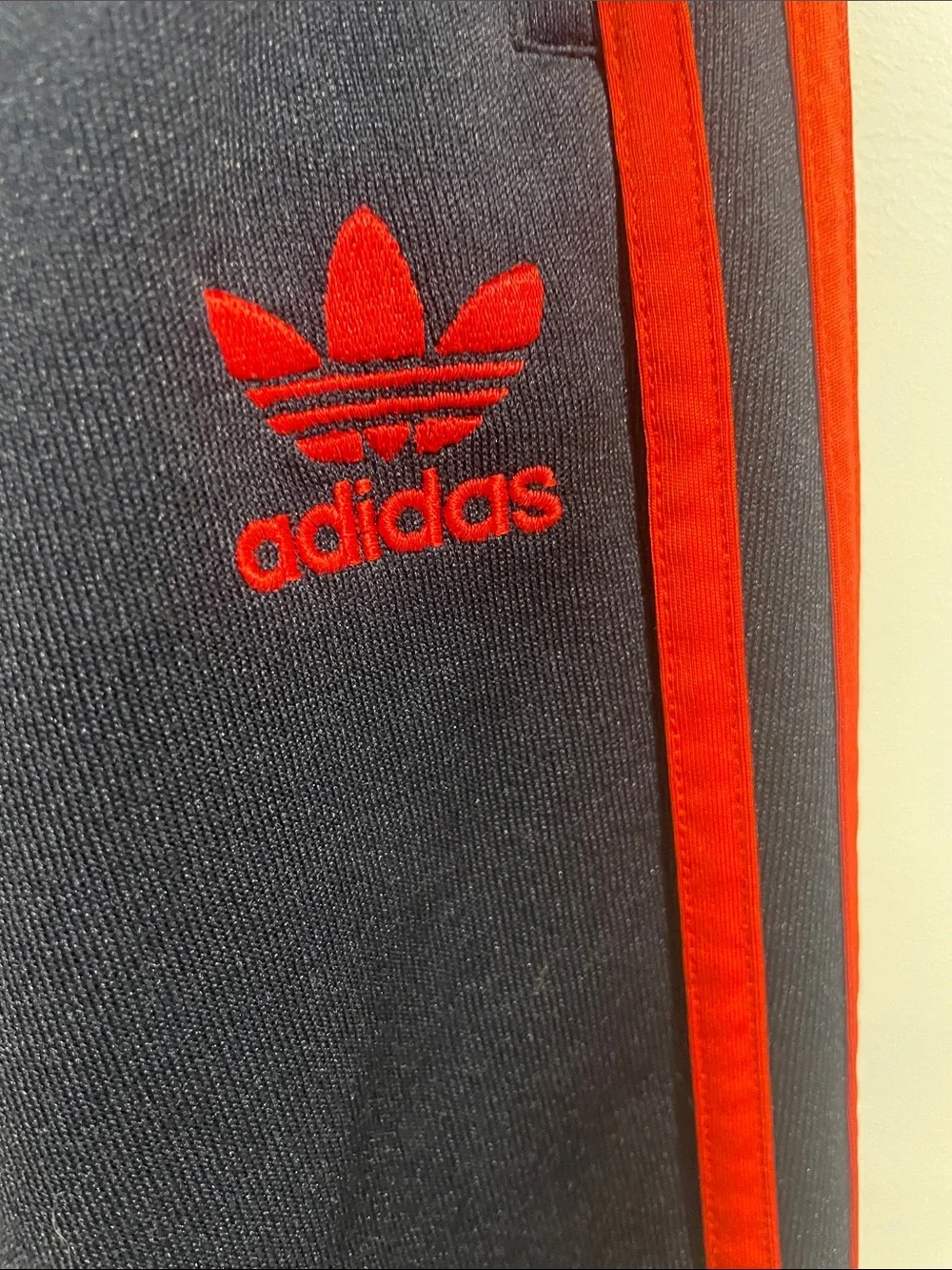 Navy adidas Joggers with Red Side Stripes Sz M Small